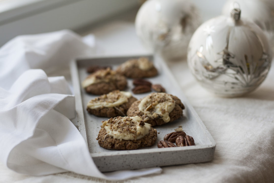 Zimtparfait mit Glühweinkirschen | Sugar & Spice Zimtparfait mit Glühweinkirschen | Sugar & Spice