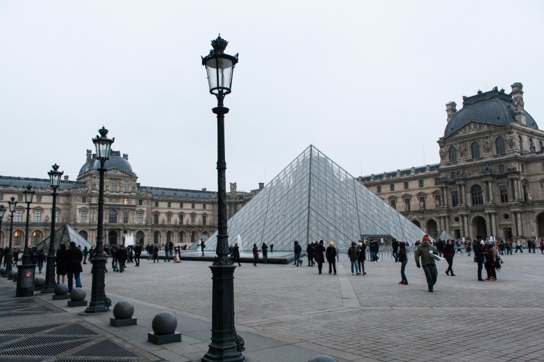 Bild 2 Louvre