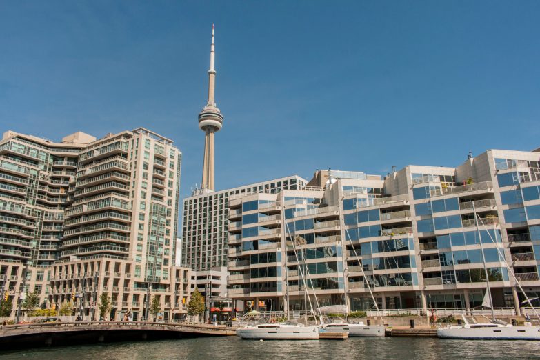 Bild 5 Toronto Harbourfront mit CN-Tower